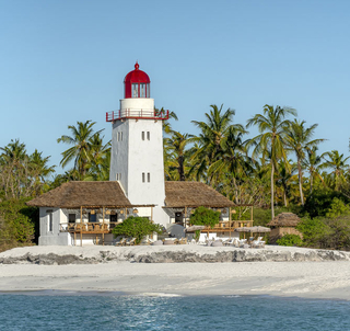 Safari i Nyerere Nasjonalpark & Fanjove Island